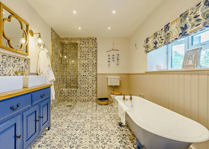 2 Bed In Richmond Oc-83085